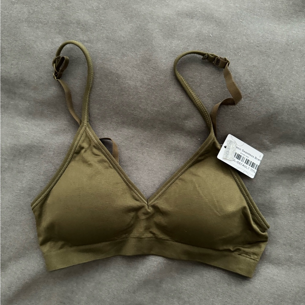 Basic Seamless Bralette